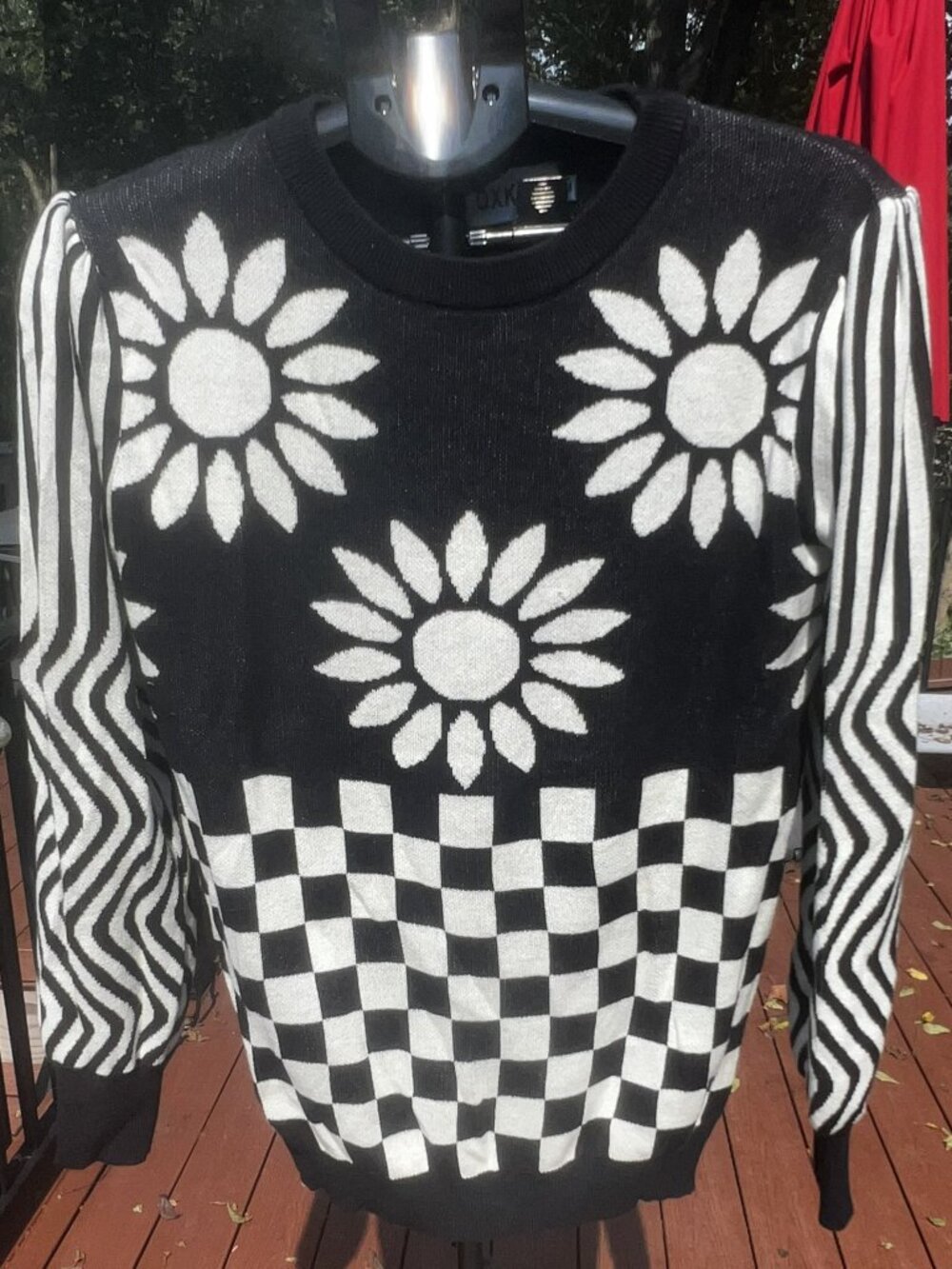 NWOT OXYKNIT Black & White Daisy Checkerboard Sweater